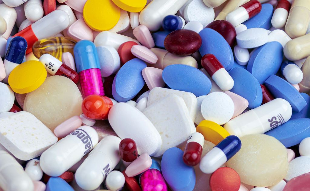 immagine di pillole e pastiglie